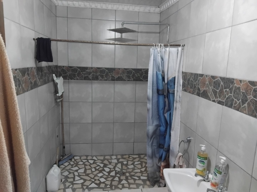 4 Bedroom Property for Sale in Leeudoringstad North West